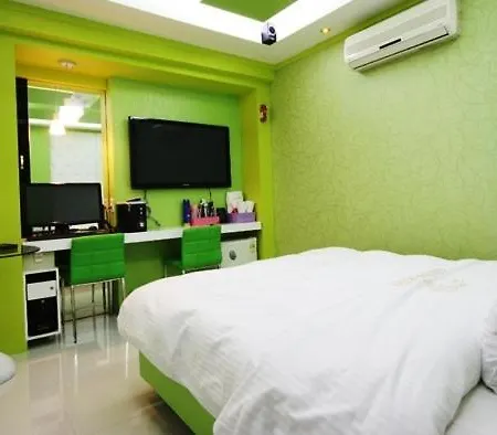 Carlton Hotel Sangbong